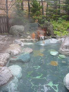 草津ナウリゾートホテルの露天風呂2
